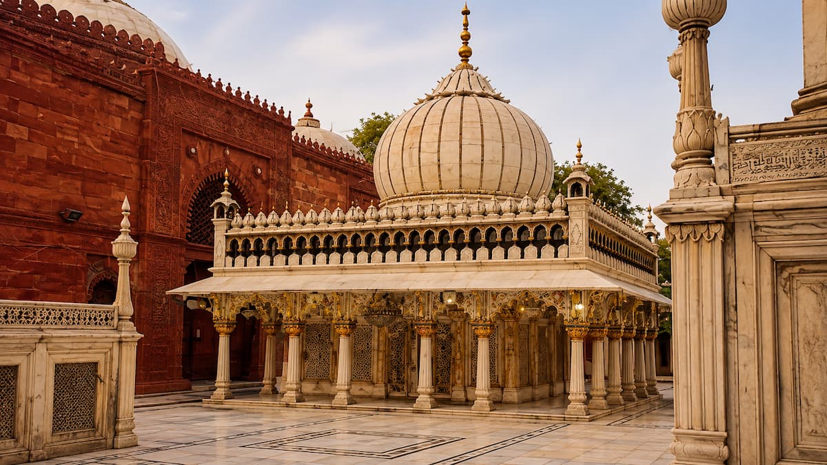 Read more about the article History of Sufism: Islamic Heritage Tours | Halal Trip India