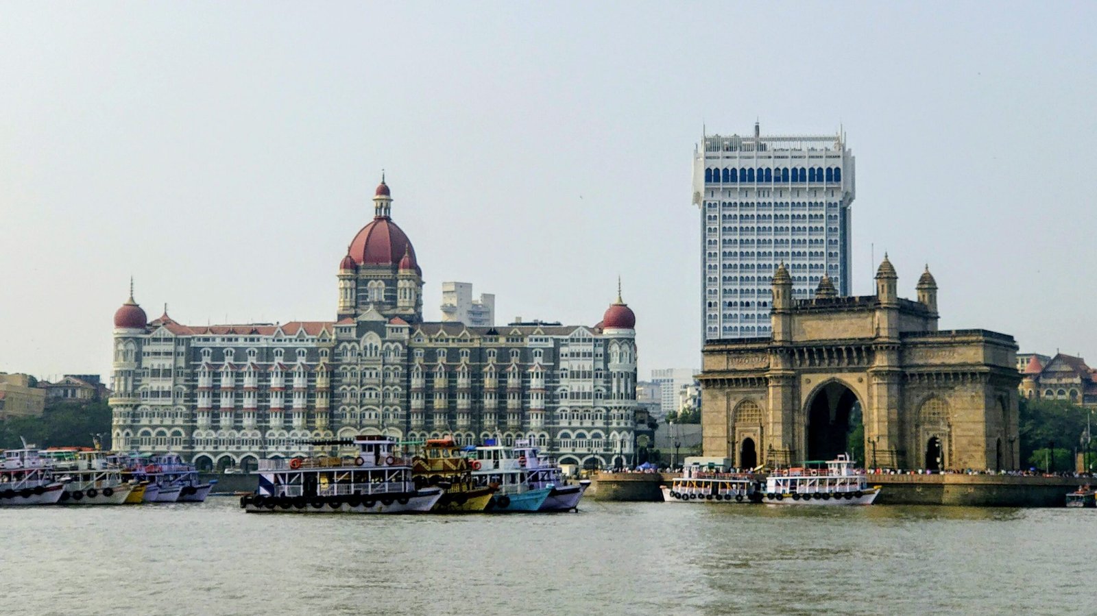 Read more about the article MUMBAI HALAL TRAVEL GUIDE | LEISURE TOURS | HALAL TRIP INDIA