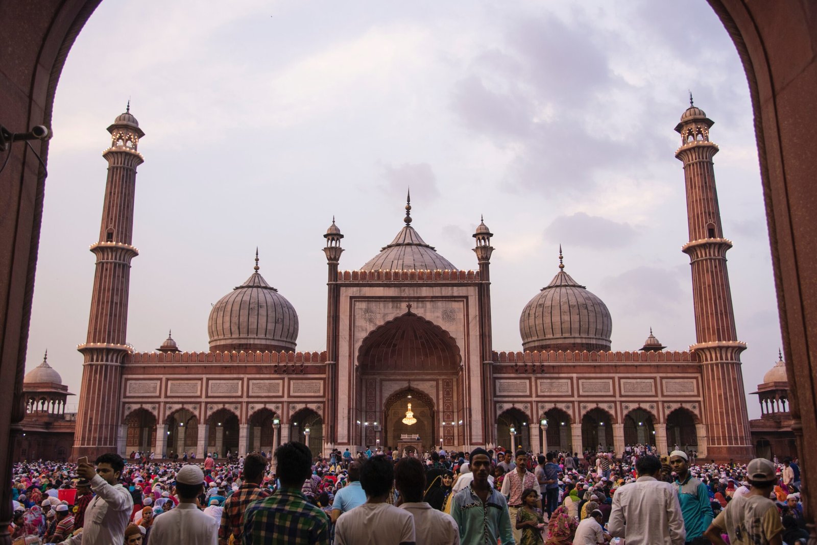 Halal-friendly travel in Delhi - panoramic view of Jama Masjid courtyard and minarets