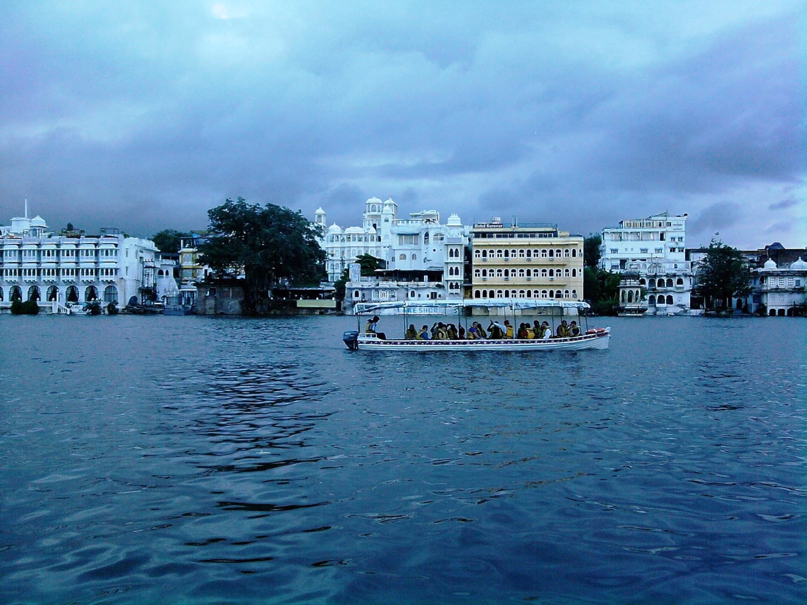 Boating at Udaipur Lake - Muslim-friendly attraction