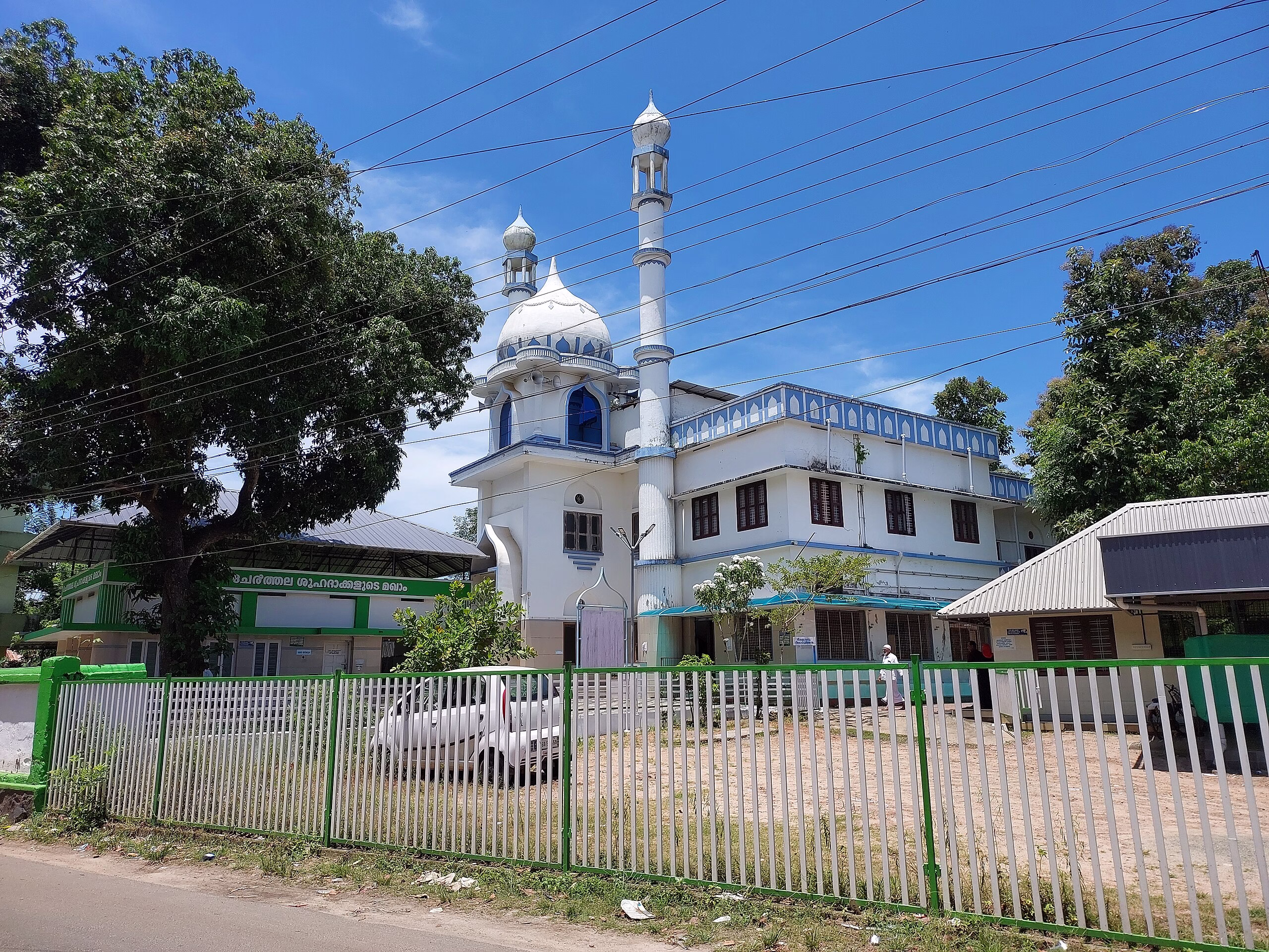 Beautiful Juma Masjid Cherthala near Marari Beach for prayers