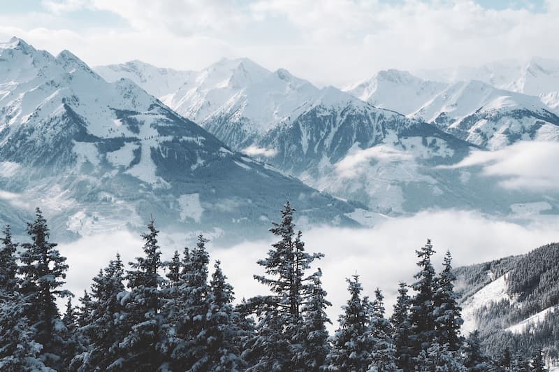Serene Himachal mountains on a Halal-friendly Shimla Manali family tour