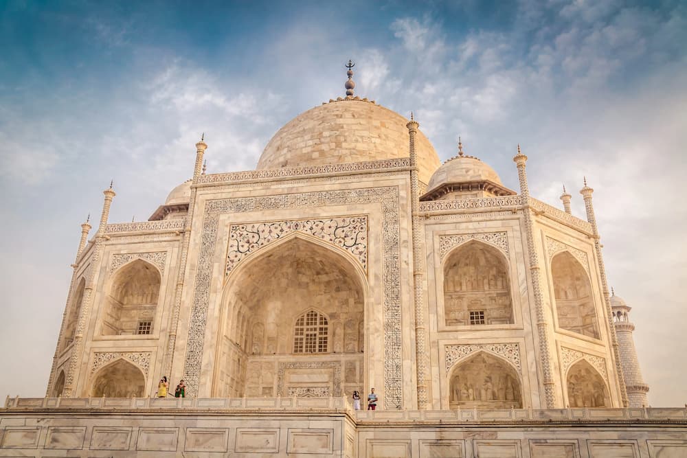 Halal travel Agra guide — sunrise view of the Taj Mahal