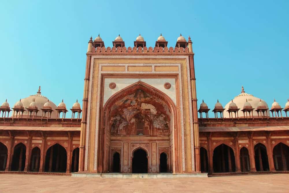 Mughal monuments and Sufi shrines explored on an Islamic heritage tour of India