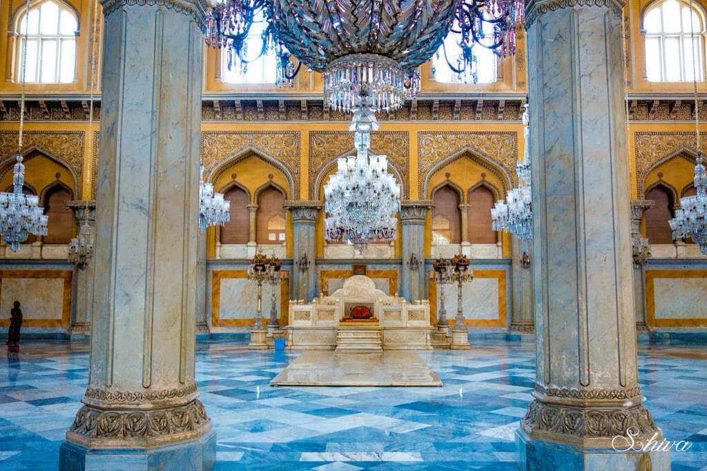 Chowmahalla Palace, once the seat of the Nizams, on a Halal-friendly Hyderabad tour
