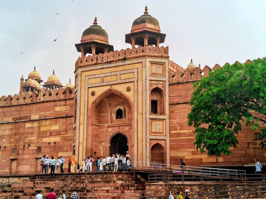 Fatehpur Sikri day trip from Agra for Halal travel guide visitors