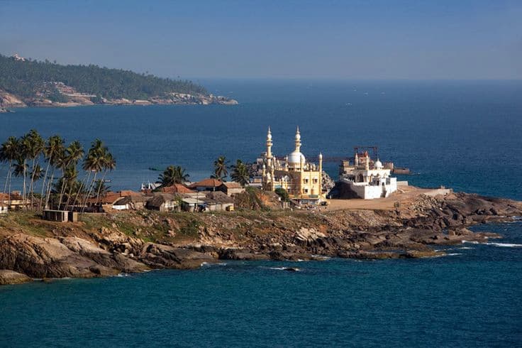 Muslim travelers visiting the local mosque near Kovalam Beach on a Halal trip