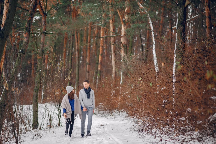 Muslim honeymoon couple enjoying a romantic Halal-friendly getaway in Shimla