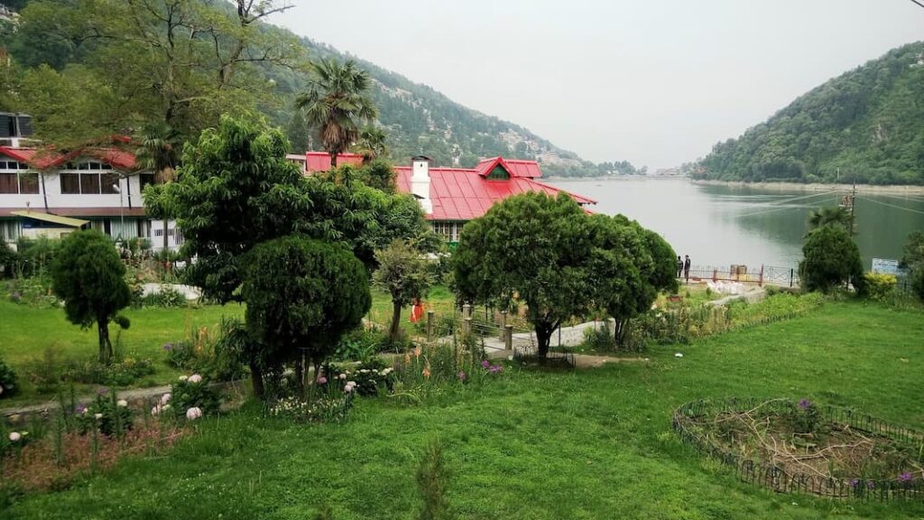 Muslim travelers exploring family-friendly sightseeing in Nainital