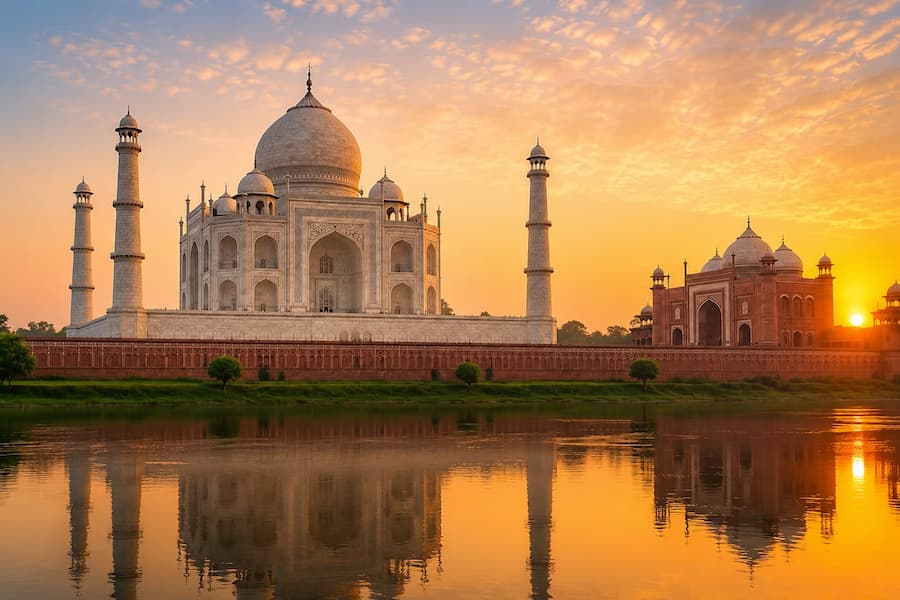 The Taj Mahal, a highlight of India's Halal-friendly tourism destinations