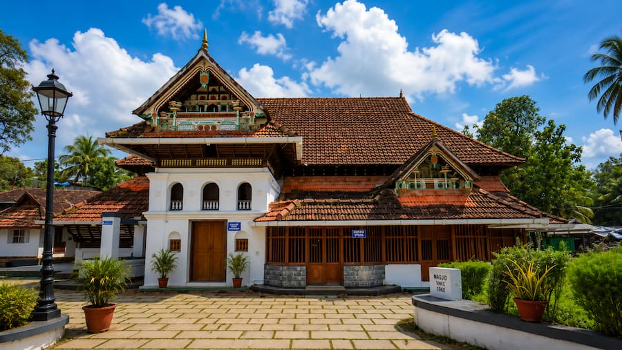 The 1,000-year-old Thazhathangadi Juma Masjid on the banks of the Meenachil River, Kerala