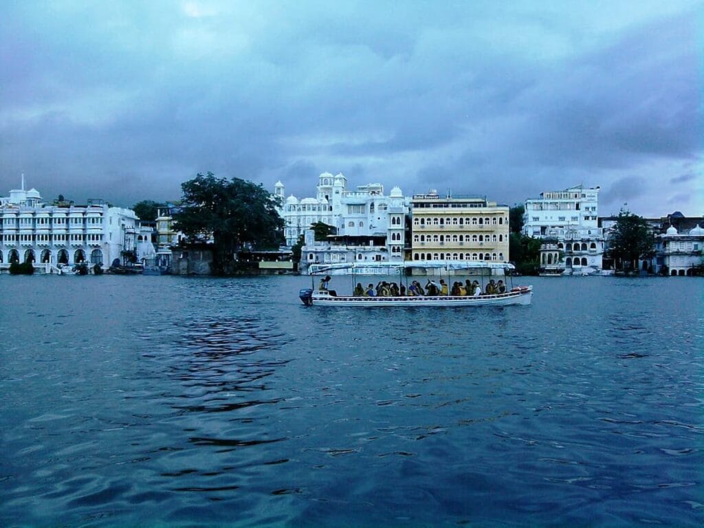 View of Udaipur Lake Palace from Lake Pichola, a Muslim-friendly attraction