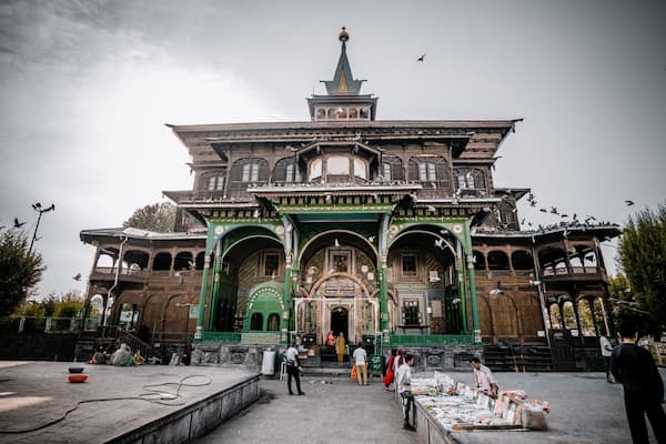 Dargah Shah-e-Hamdan in Srinagar, dedicated to Hazrat Mir Sayyid Ali Hamadani, who shaped Sufism's spiritual transformation of Kashmir