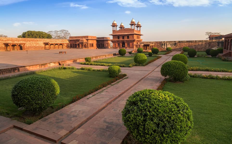 The Halls of Public and Private Audience, a highlight of Fatehpur Sikri Mughal architecture