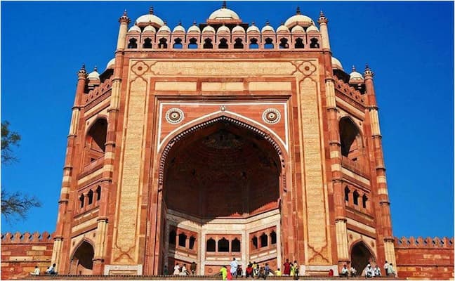 Fatehpur Sikri's Mughal walled city, a UNESCO heritage highlight of this Golden Triangle Tour