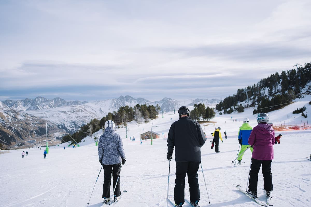 Muslim family enjoying skiing and tobogganing in Kufri, near Shimla
