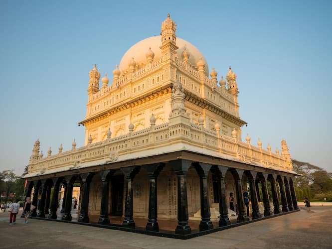 Muslim travelers at Tipu's Gumbaz in Srirangapatna, a stop on the Bangalore Mysore Coorg Tour